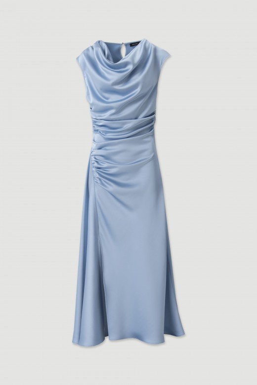 Vestido midi satinado entallado con escote drapeado Vestido midi satinado entallado con escote drapeado