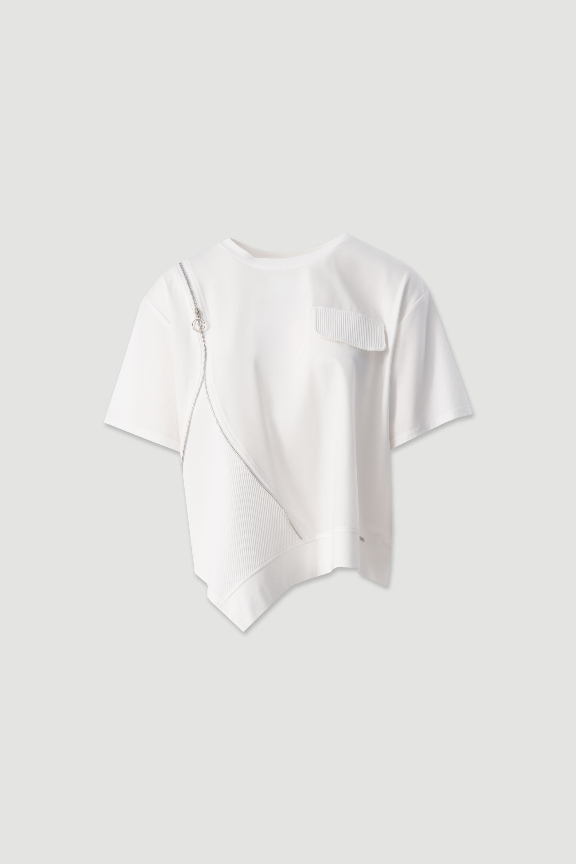 T-shirt with asymmetrical zip