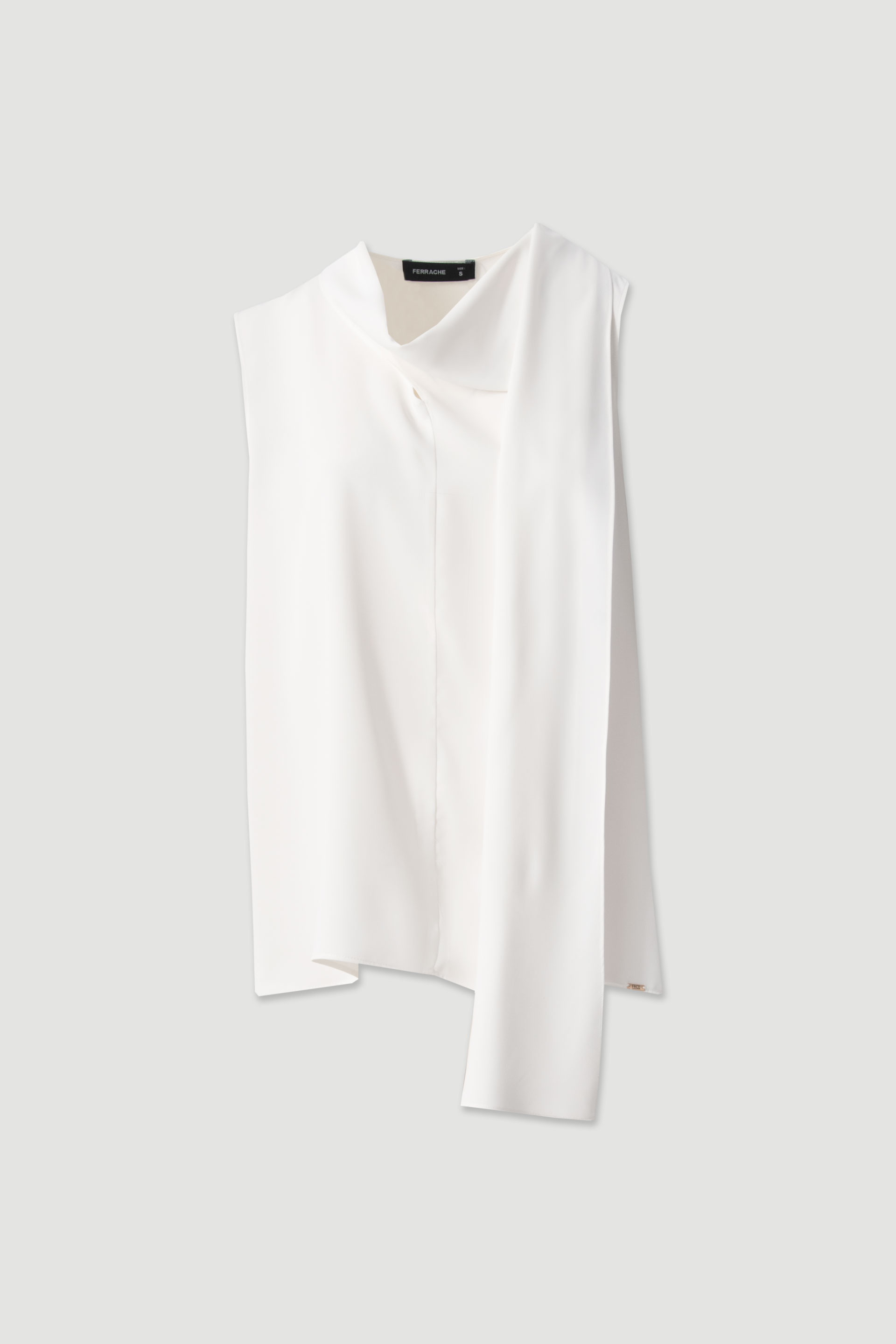 Flowing top with bow