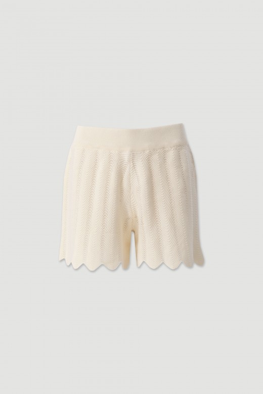 Cotton knit shorts with scalloped hem Cotton knit shorts with scalloped hem