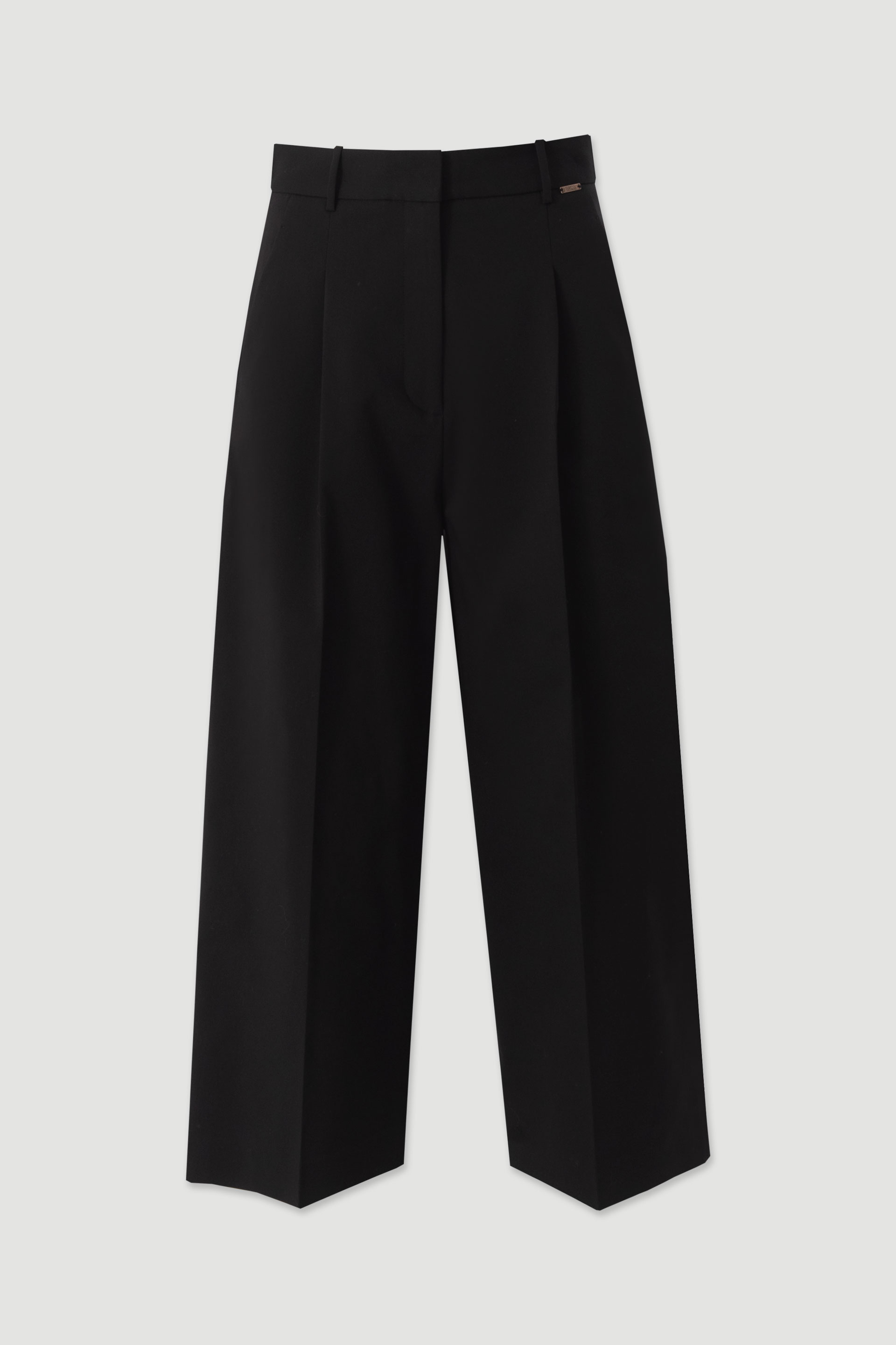 Pantalon culotte avec pli sur le devant