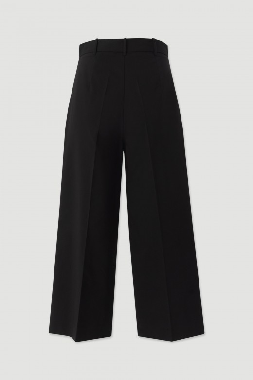 Pantalón culotte con pinza delantera Pantalón culotte con pinza delantera