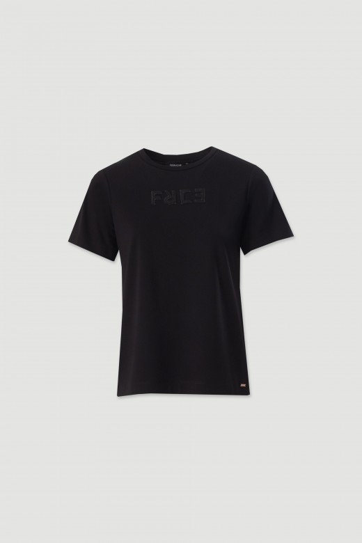 T-shirt with embroidered logo T-shirt with embroidered logo