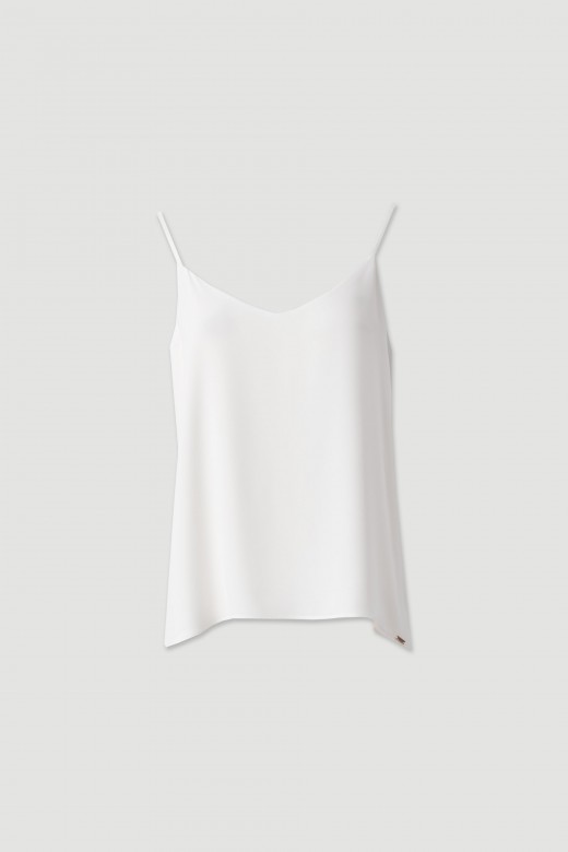 Flowy strappy top with v neckline Flowy strappy top with v neckline