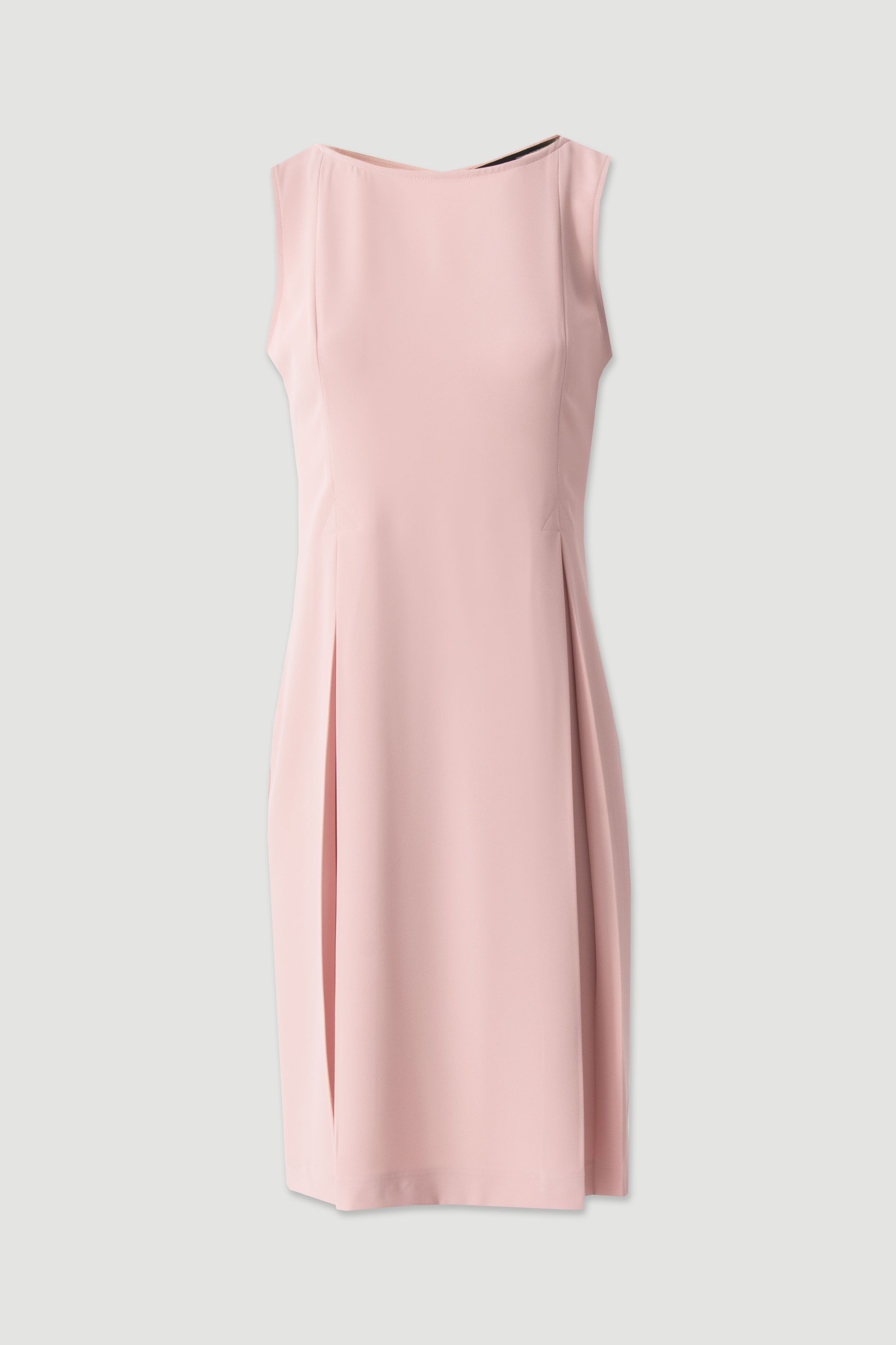 Fitted dress with side pleats