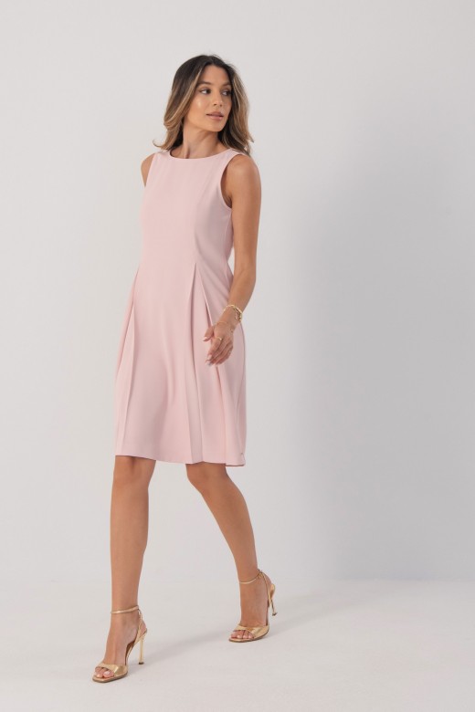 Fitted dress with side pleats