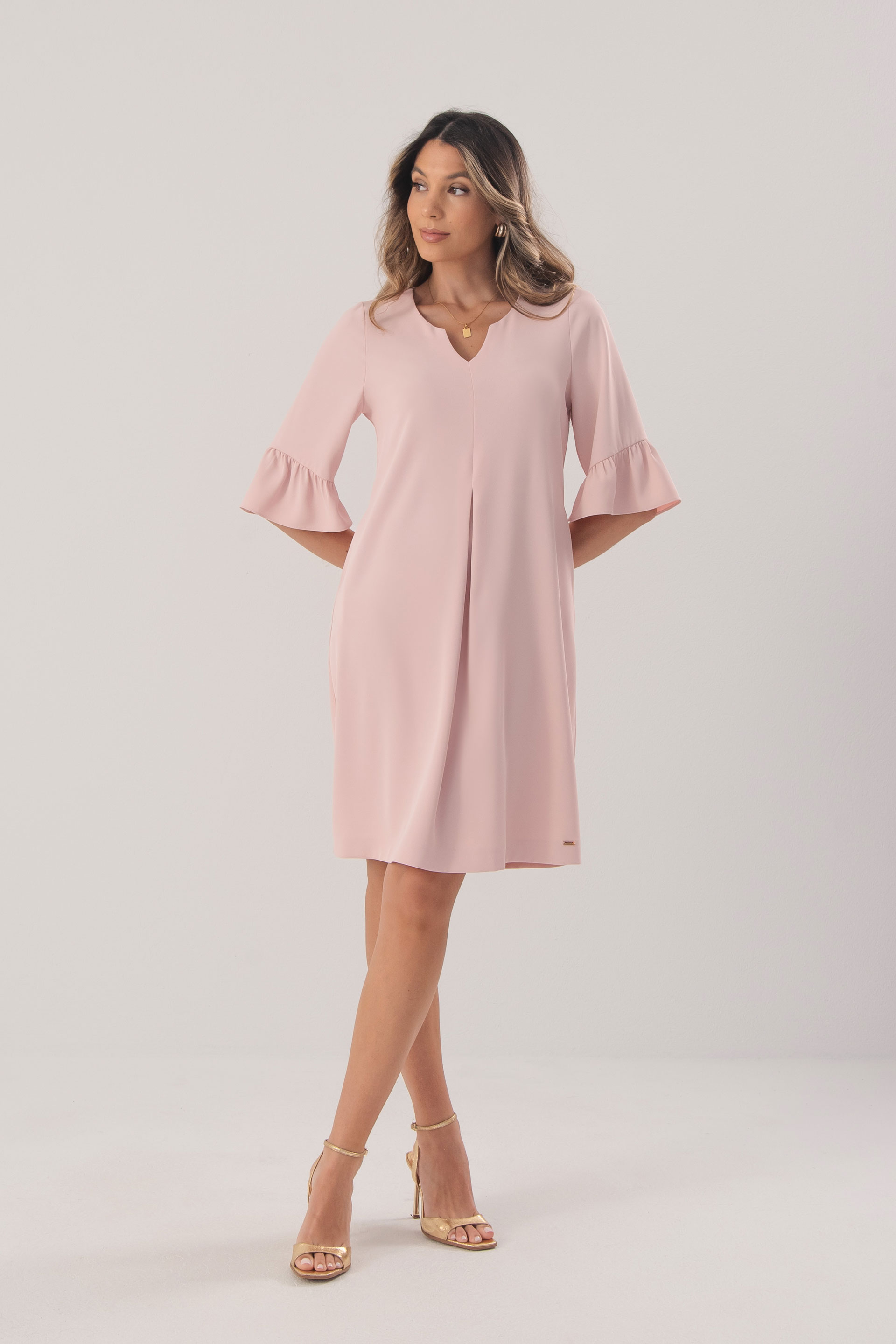 Dress with v-neckline and ruffle sleeves