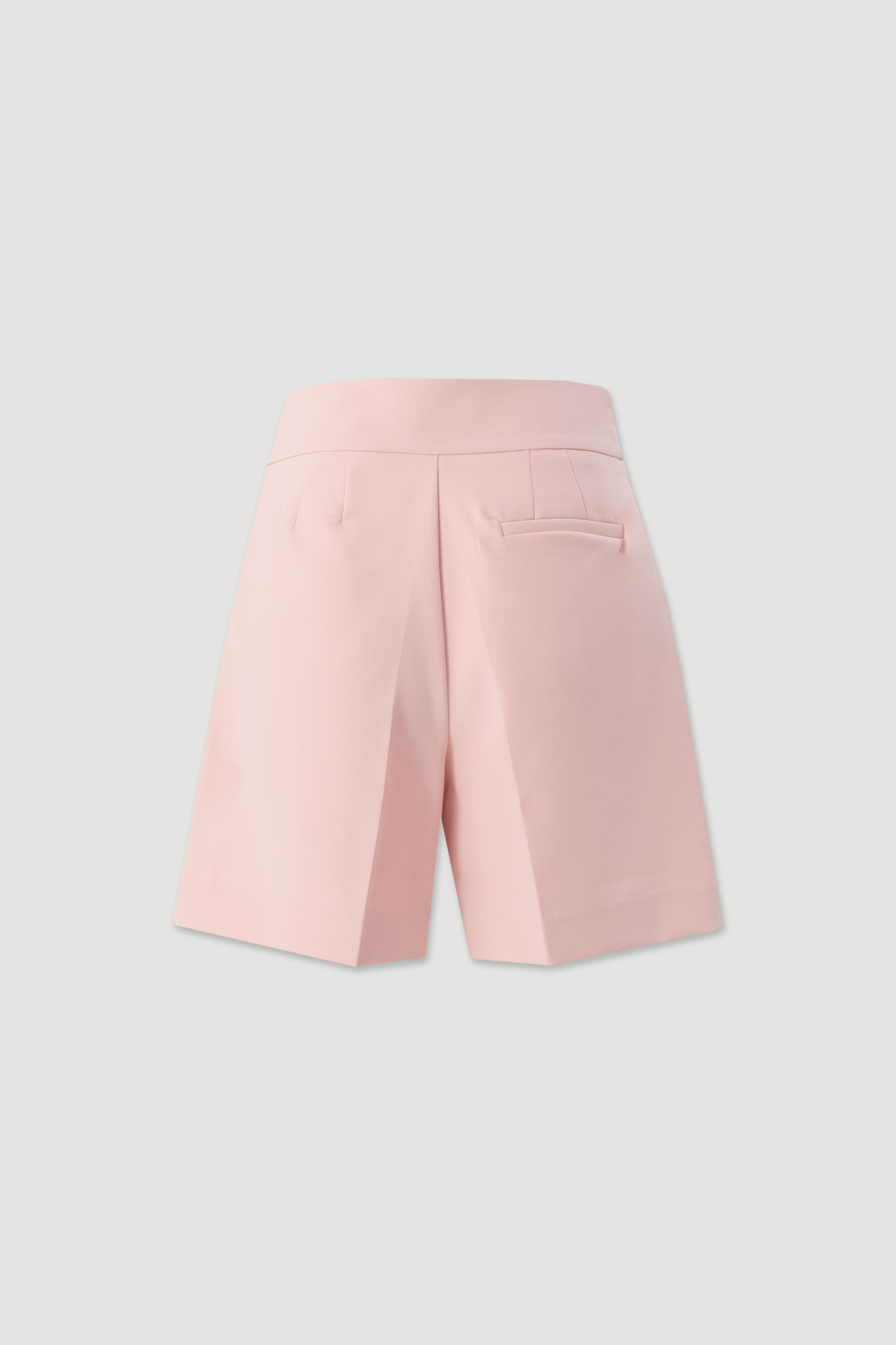 Shorts with asymmetrical detail