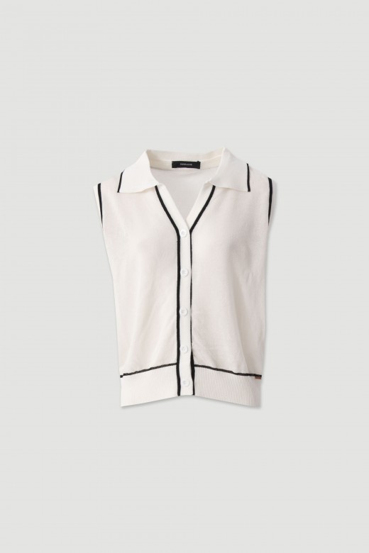 Lightweight knit vest with buttons Lightweight knit vest with buttons