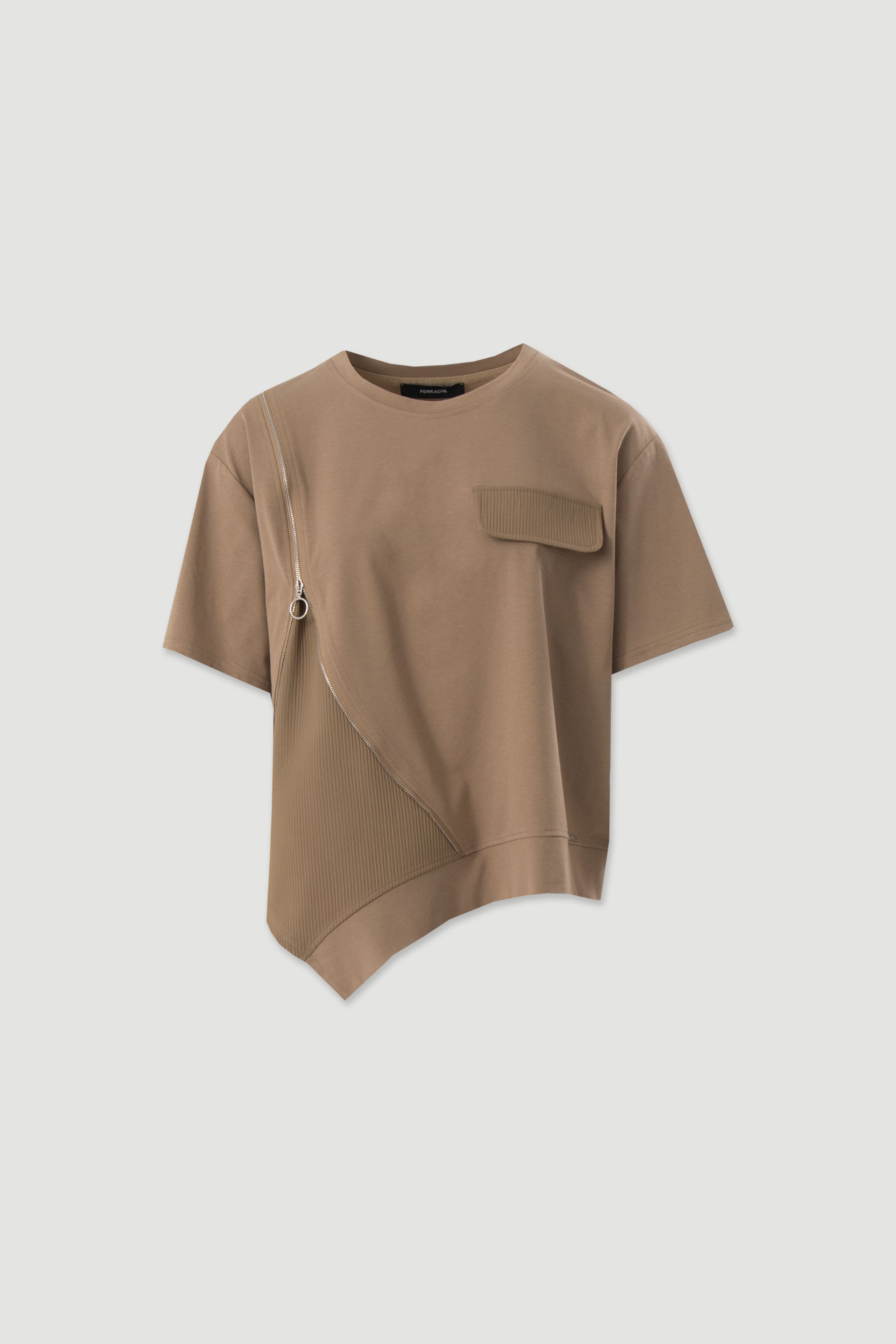 T-shirt with asymmetrical zip