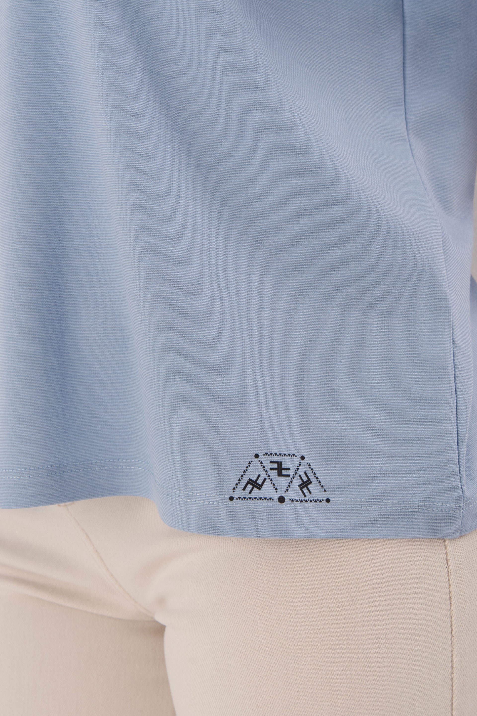 Oversized t-shirt with bottom detail