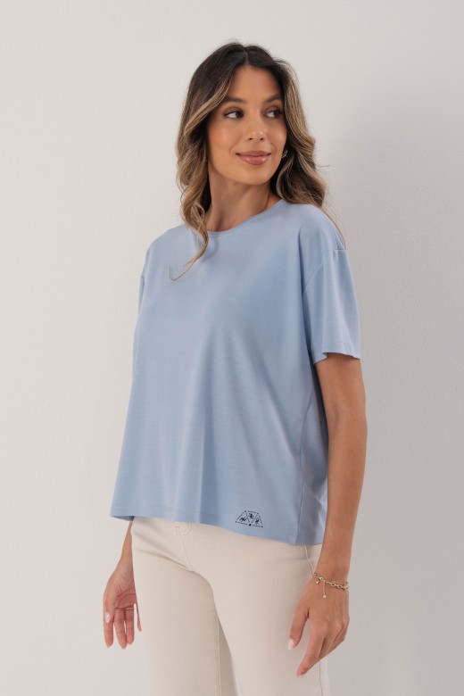 Oversized t-shirt with bottom detail Oversized t-shirt with bottom detail