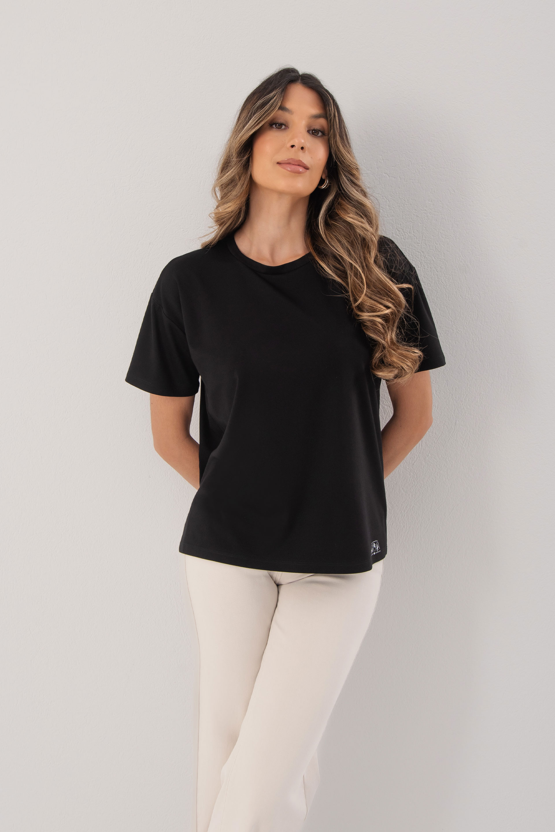 Oversized t-shirt with bottom detail