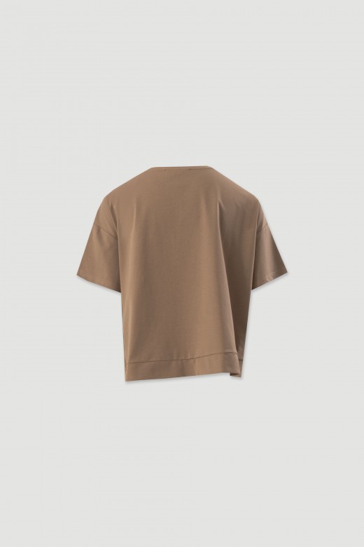 T-shirt with front pocket T-shirt with front pocket