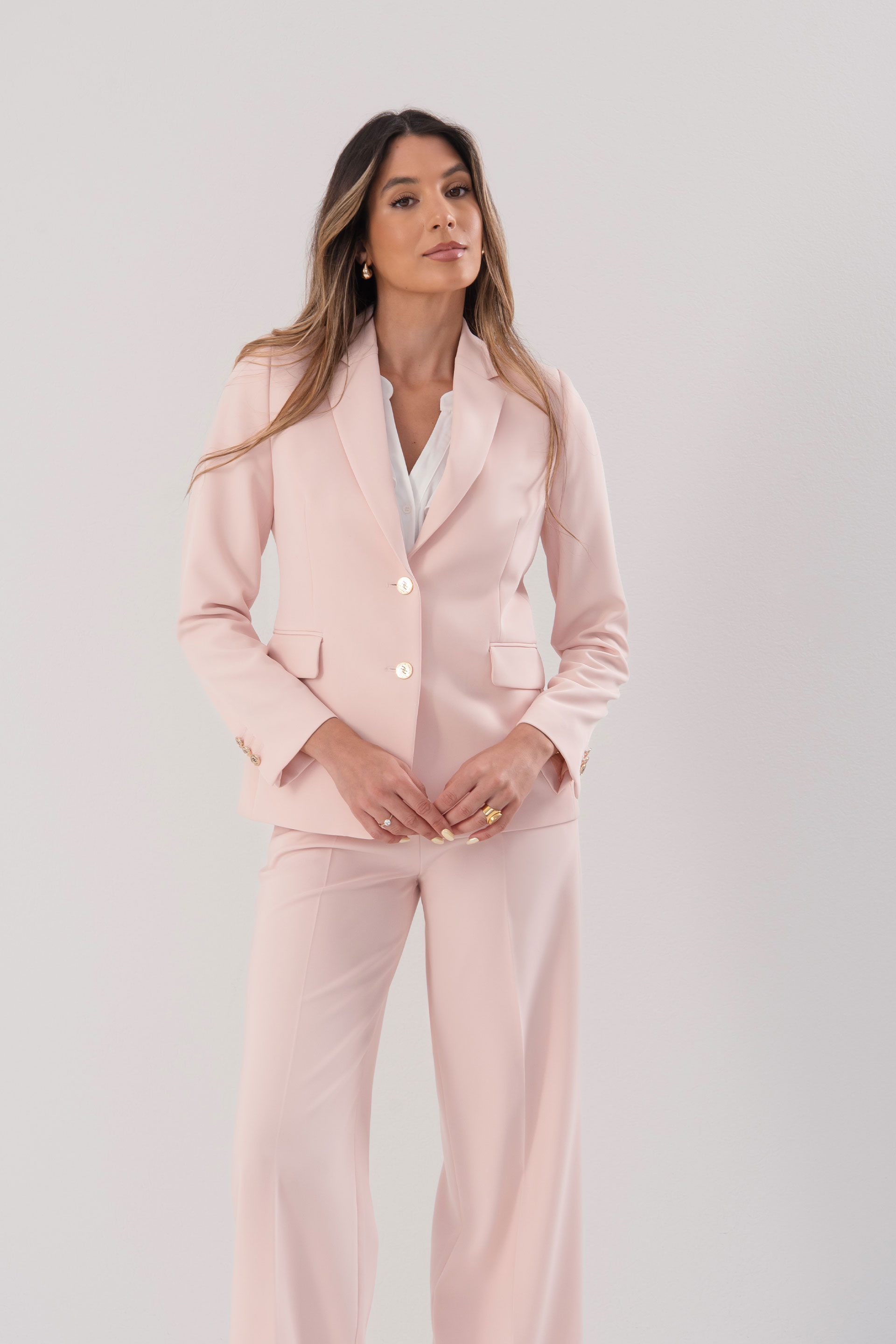 Classic fitted blazer with metallic buttons