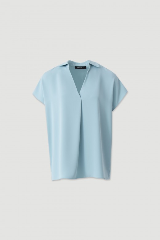 Flowy tunic with collar and short sleeves Flowy tunic with collar and short sleeves