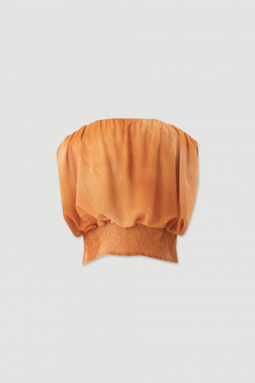 Flowing tunic with defined waist Flowing tunic with defined waist