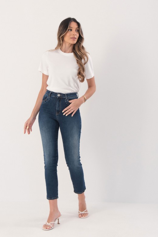 Skinny jeans with metallic transfers on the pockets Skinny jeans with metallic transfers on the pockets