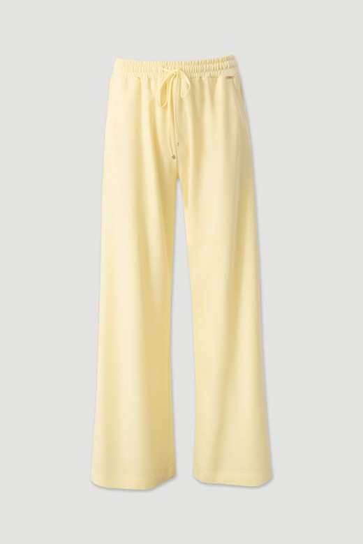Wide-leg knit trousers with elastic waistband Wide-leg knit trousers with elastic waistband