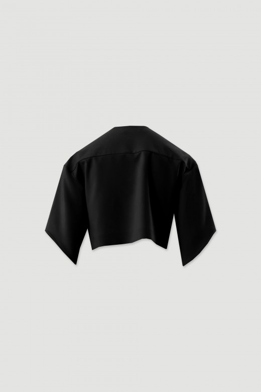 Short flowing jacket Short flowing jacket
