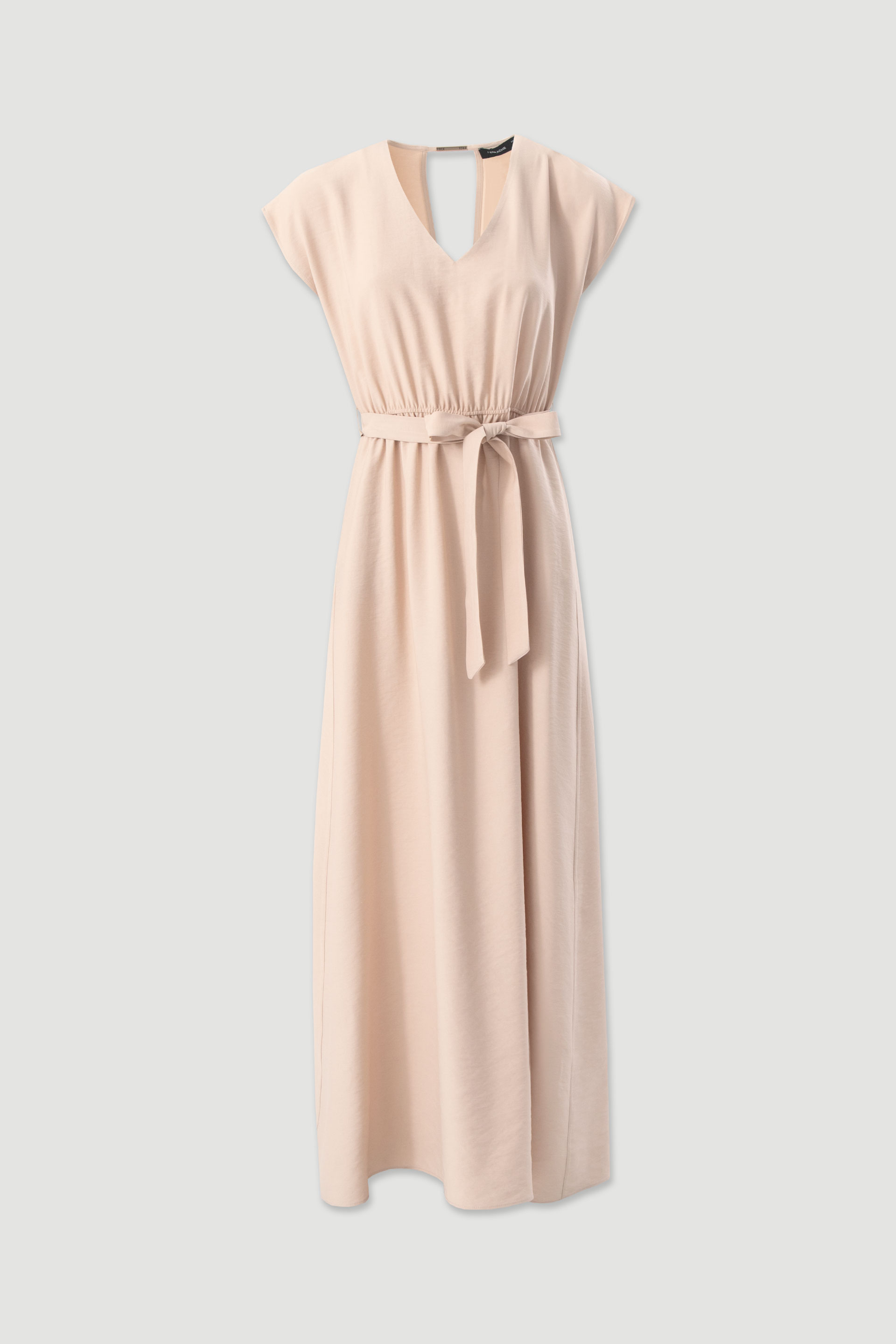 Maxi dress with belt