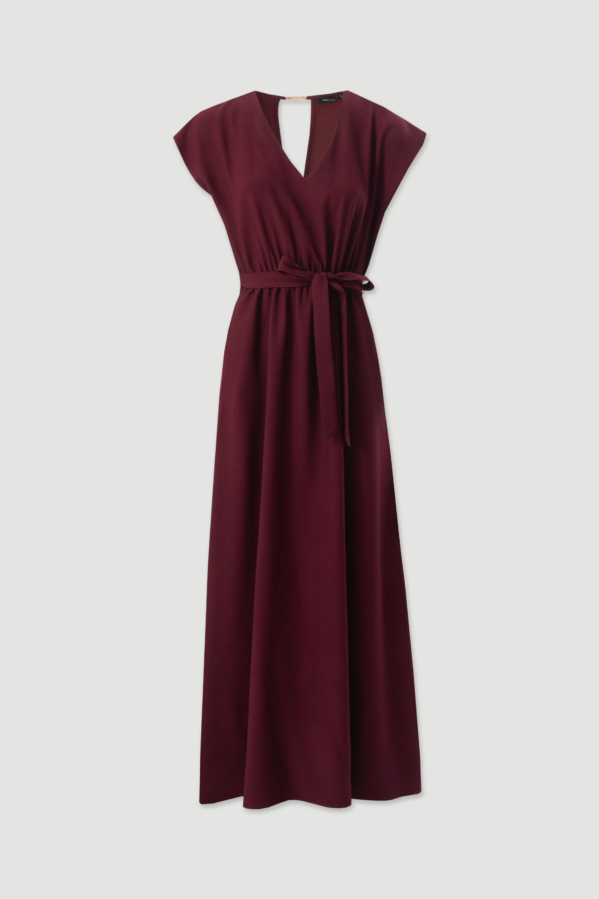 Maxi dress with belt