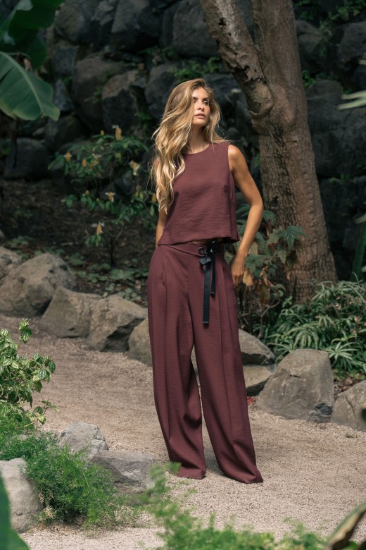 Flowy wide-leg trousers with contrasting ribbon Flowy wide-leg trousers with contrasting ribbon