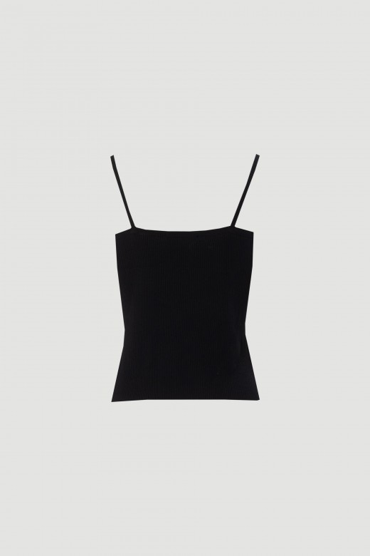 Knit top with lace neckline Knit top with lace neckline