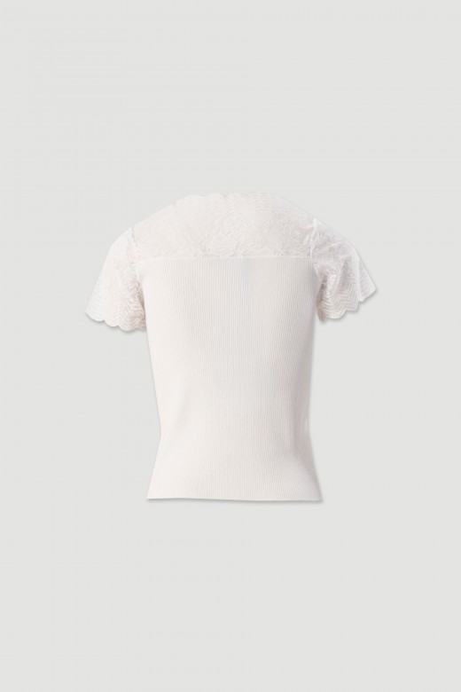 Ribbed knit top with lace details Ribbed knit top with lace details