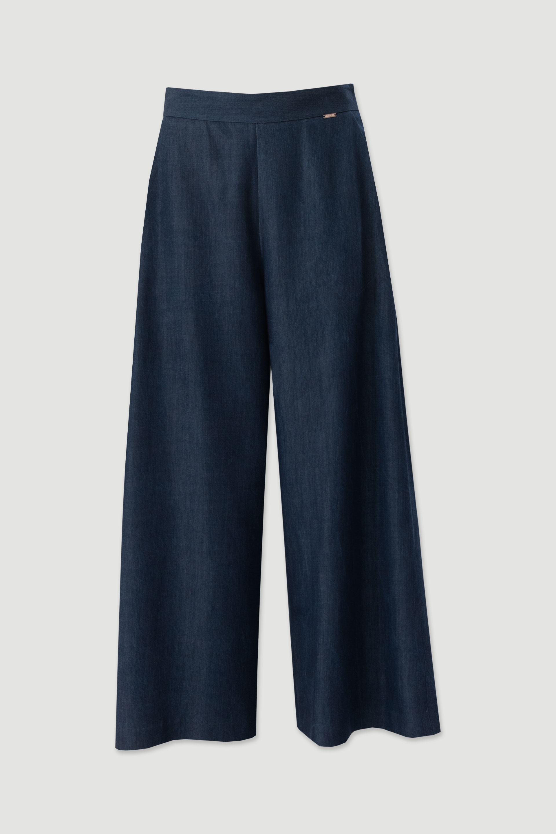 Wide-leg trousers