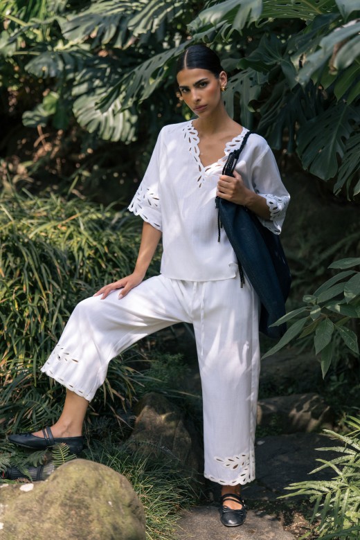 Linen-blend culotte trousers with cut-out details Linen-blend culotte trousers with cut-out details