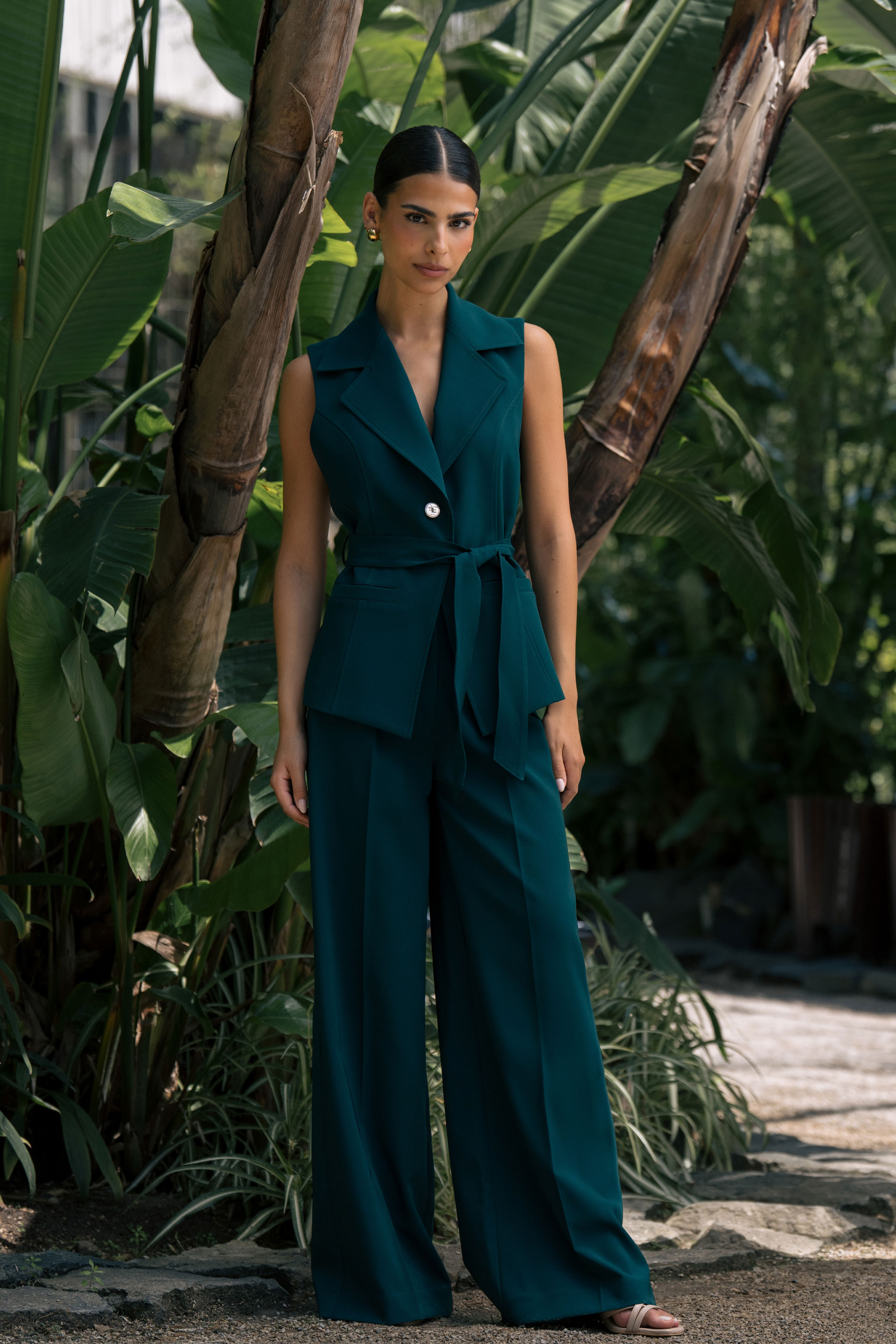 Tailored vest with belt