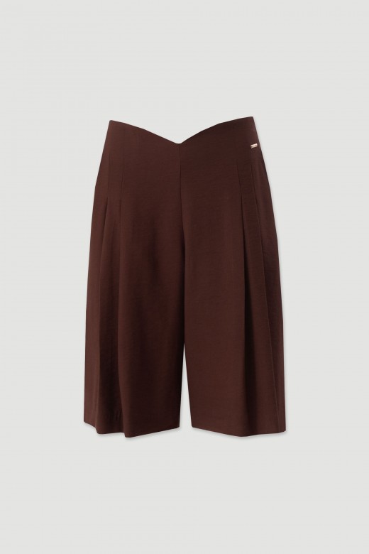 Pleated bermuda shorts Pleated bermuda shorts