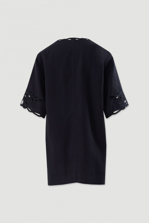 Dress in a linen blend with cut-out details Dress in a linen blend with cut-out details