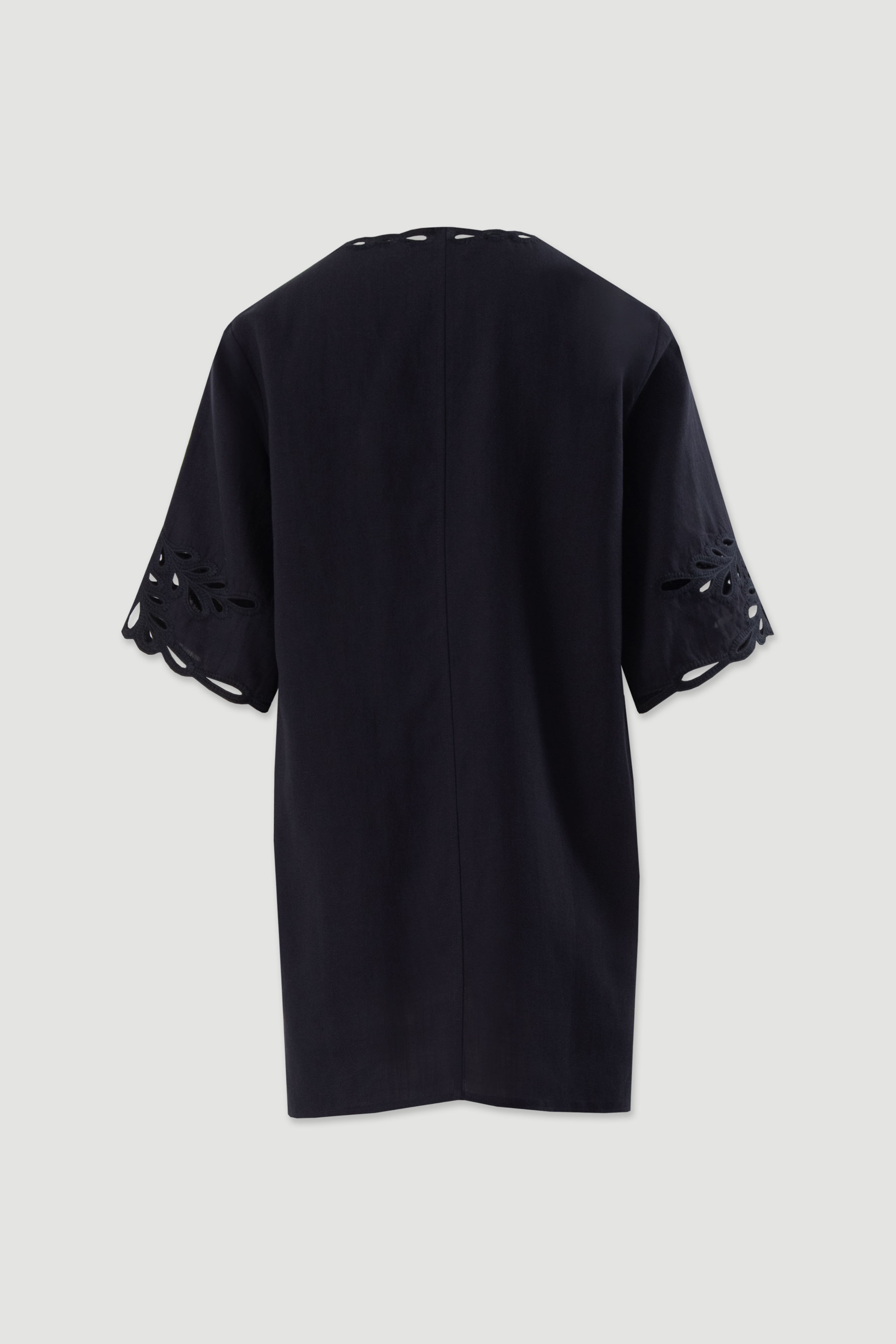 Dress in a linen blend with cut-out details