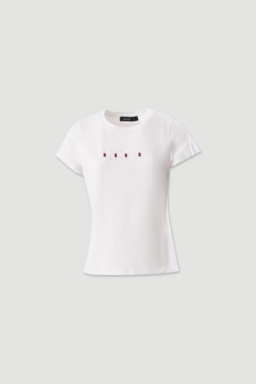 Cotton t-shirt with embroidery Cotton t-shirt with embroidery