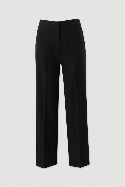 Straight trousers with customised elastic belt Straight trousers with customised elastic belt