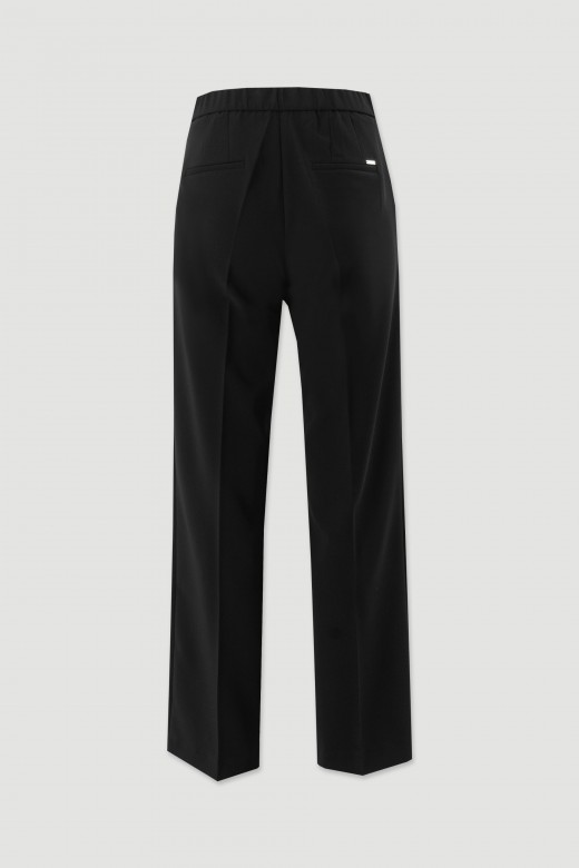 Straight trousers with customised elastic belt Straight trousers with customised elastic belt