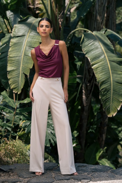 Wide leg trousers with metallic details Wide leg trousers with metallic details