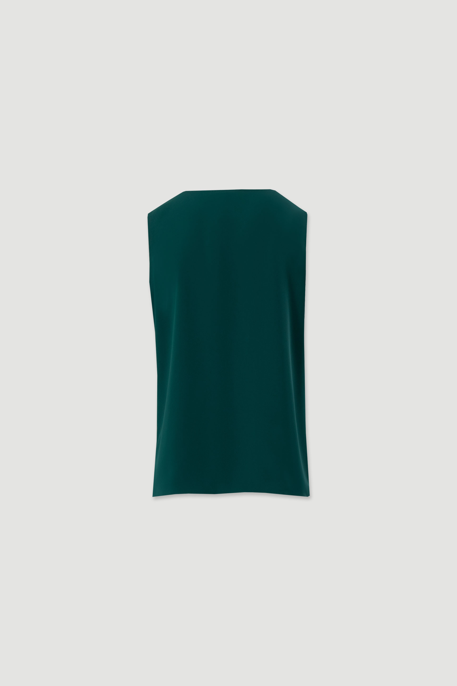 Fluid blouse with ruffled neckline