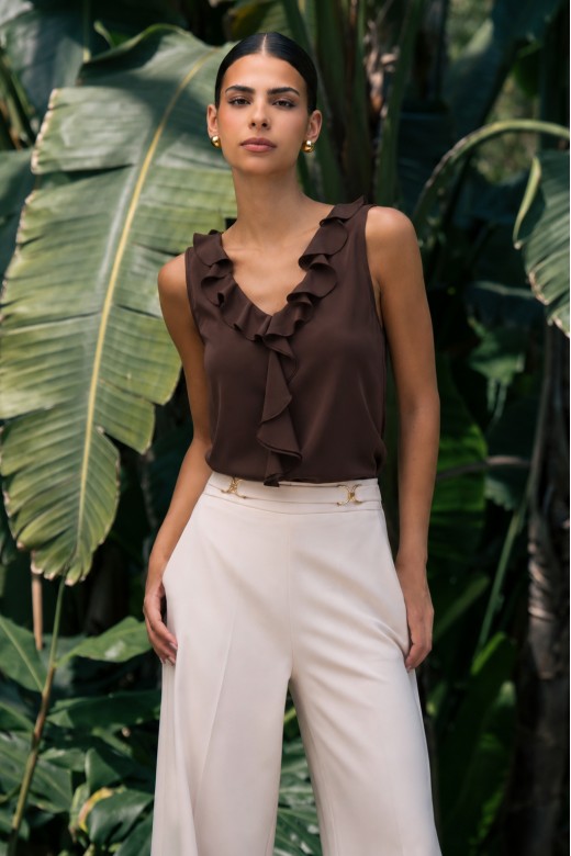 Fluid blouse with ruffled neckline Fluid blouse with ruffled neckline