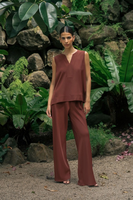 Fluid tunic with v-neckline Fluid tunic with v-neckline