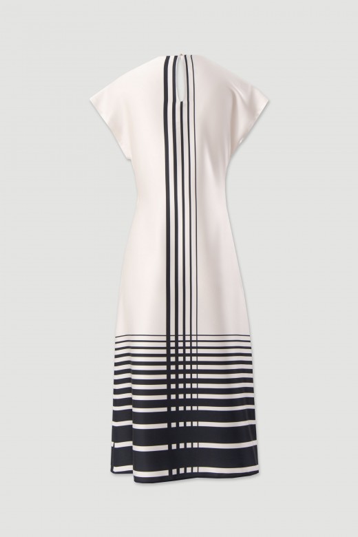 Satin dress with geometric print Satin dress with geometric print