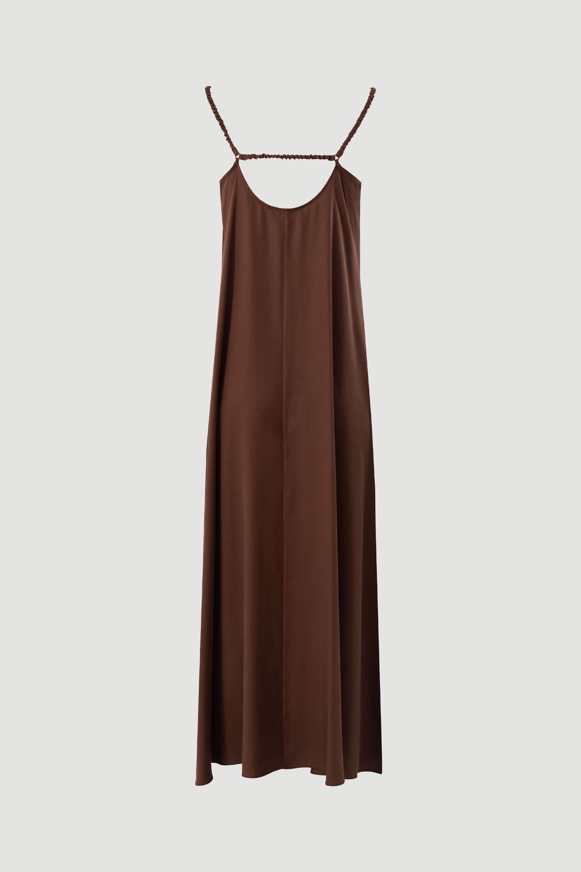 Flowing long dress with thin straps