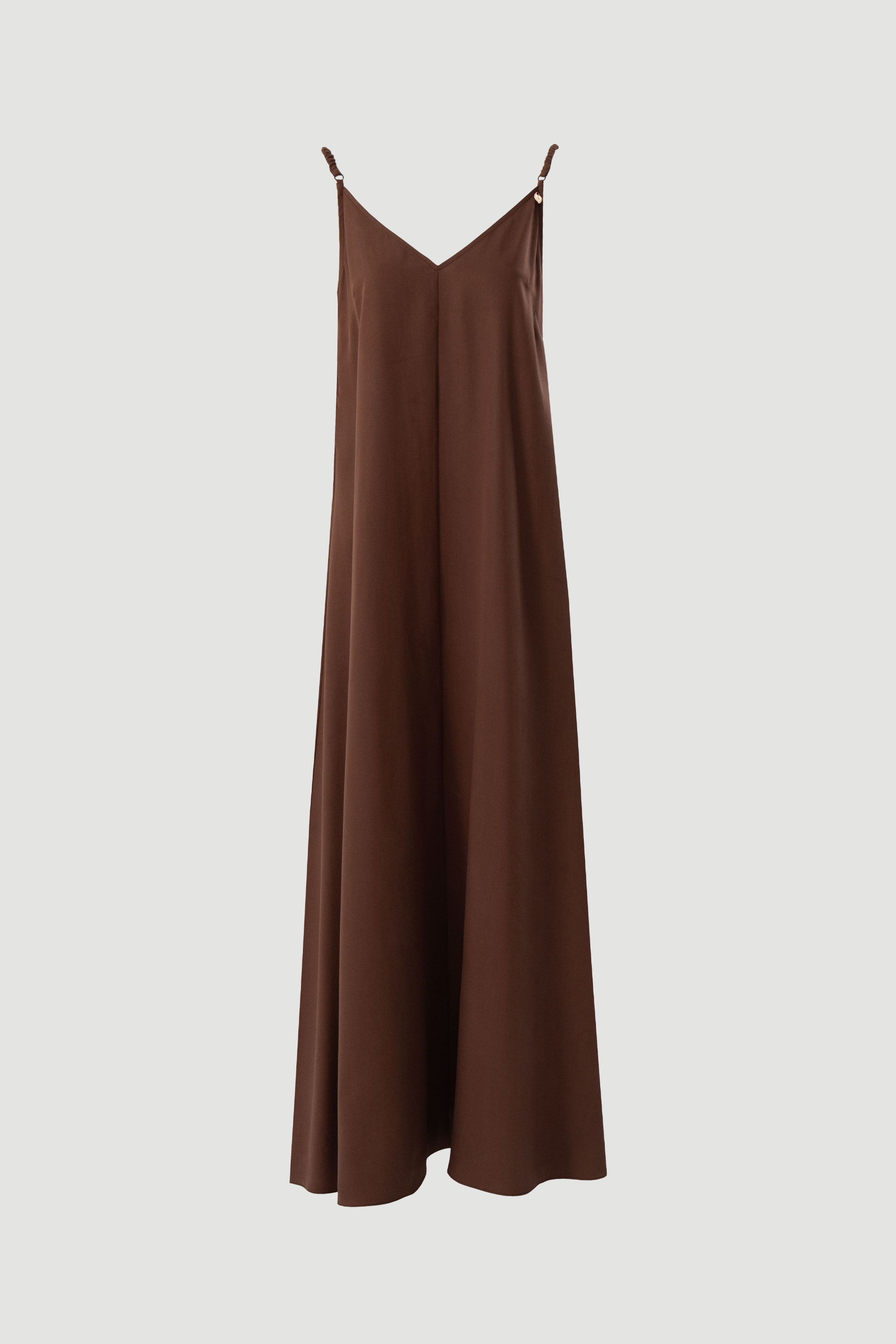 Flowing long dress with thin straps