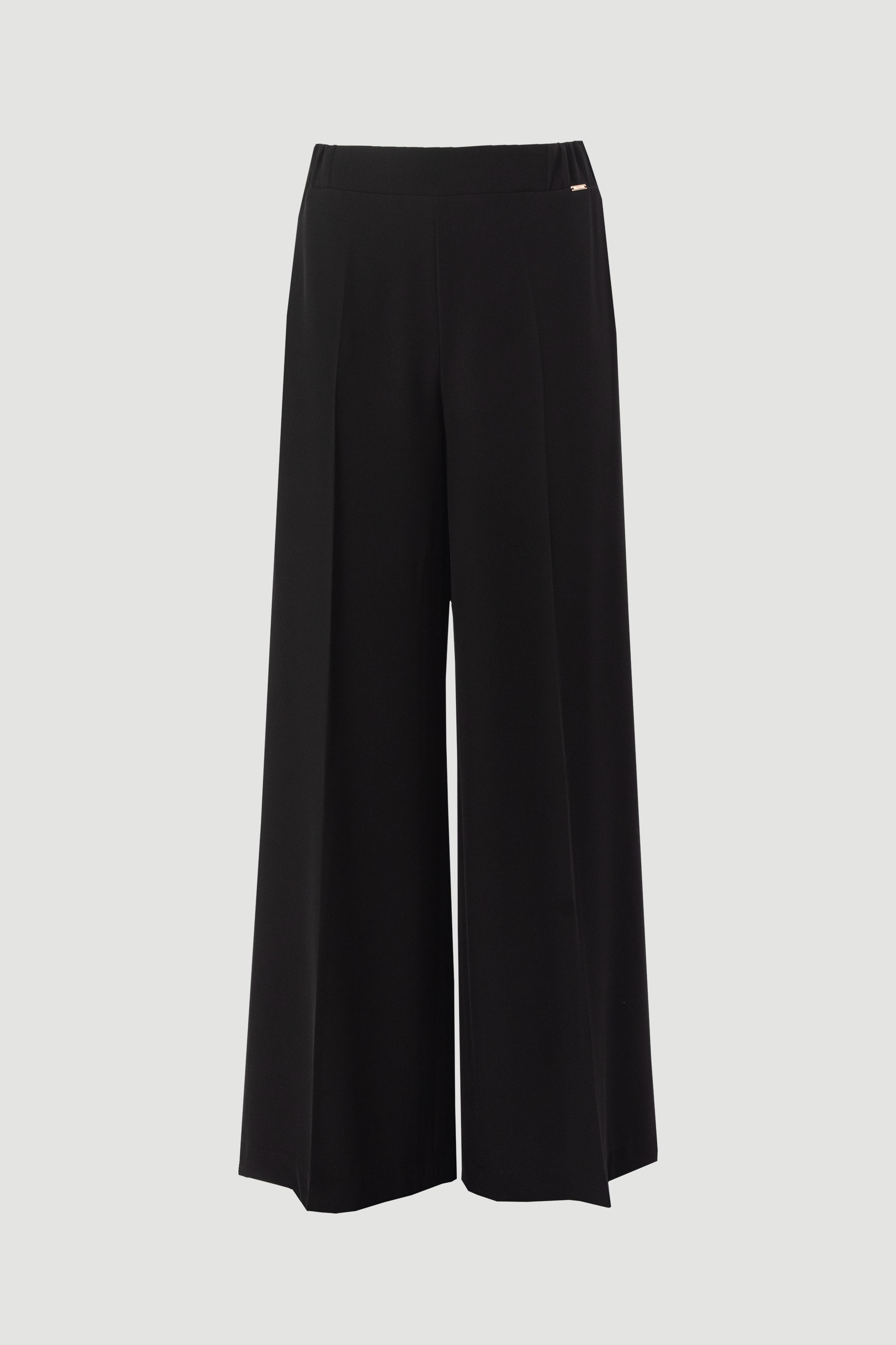 Wide-leg trousers in fluid fabric