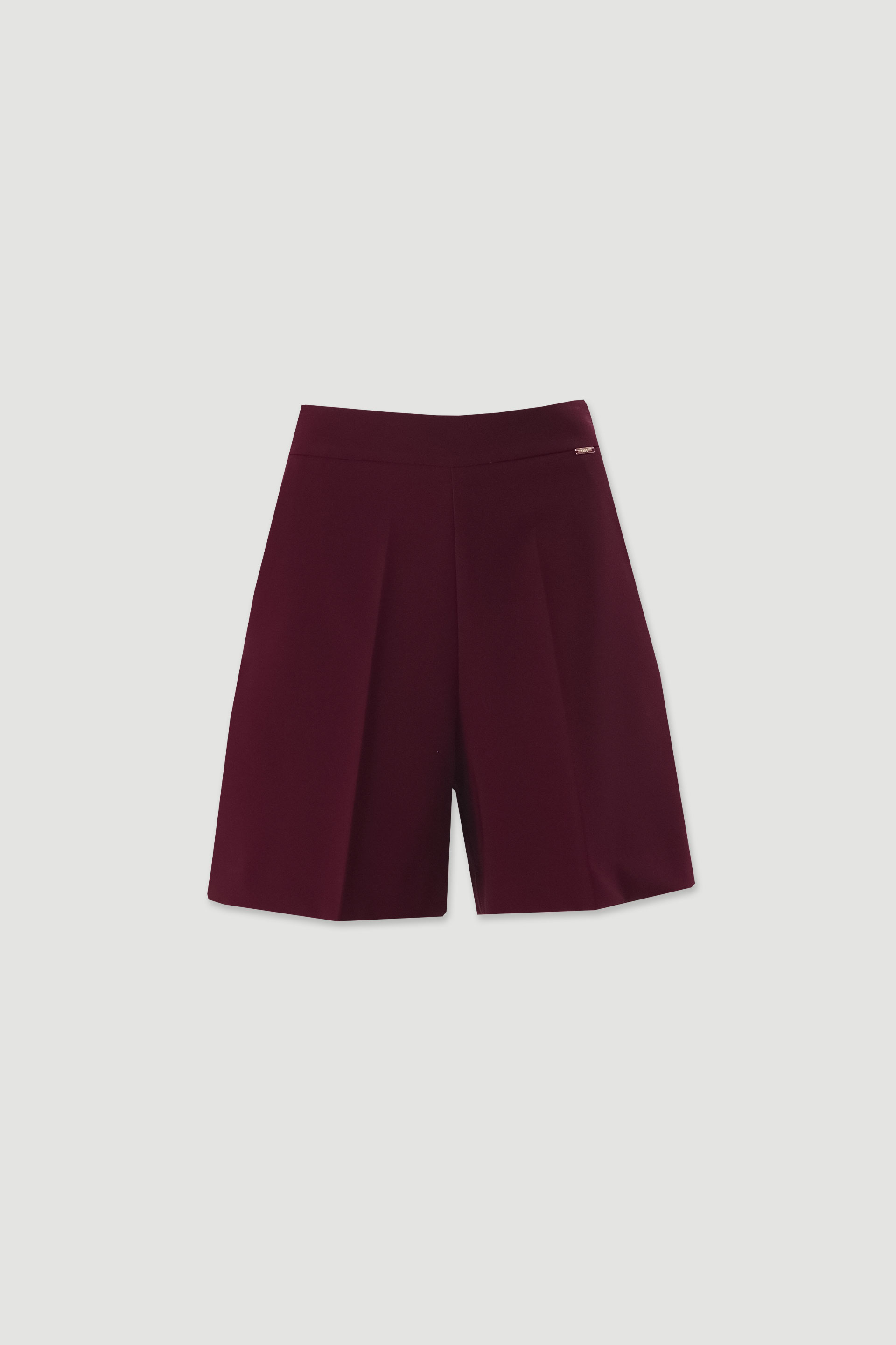 Short tailored shorts