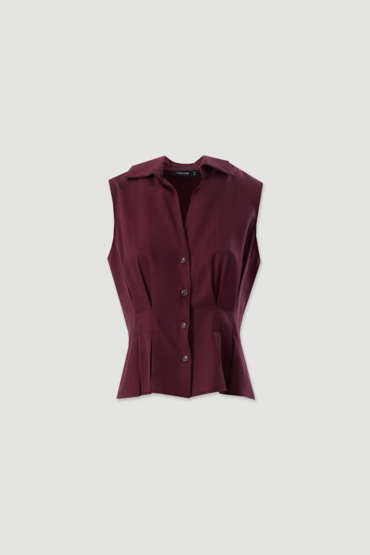 Fitted sleeveless blouse Fitted sleeveless blouse