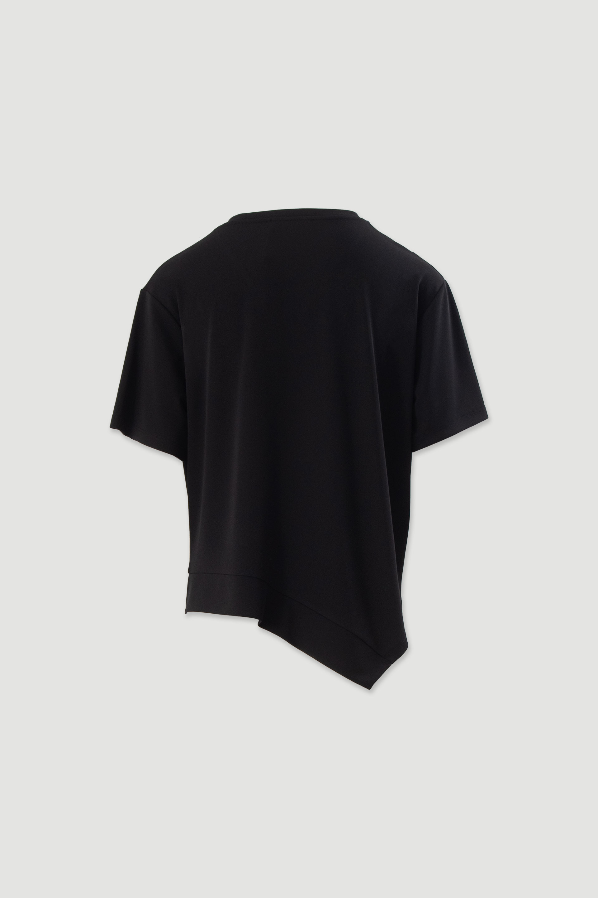 Asymmetric knit top with short sleeves