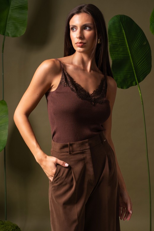 Knit top with lace neckline Knit top with lace neckline